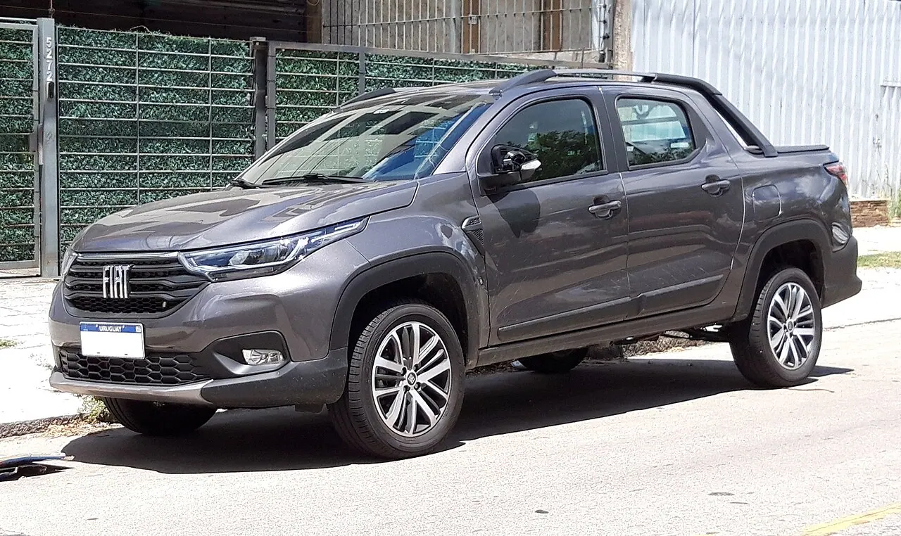 Fiat Strada Volcano 1.3 cabine dupla