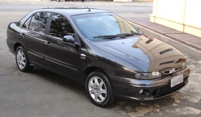 Fiat Marea 2.4 20V brasileiro, ano 2003